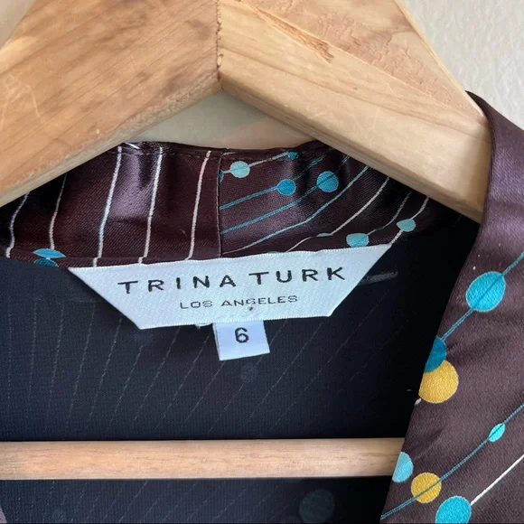 TRINA TURK brown satin retro print dress size 6 - Picture 3 of 6